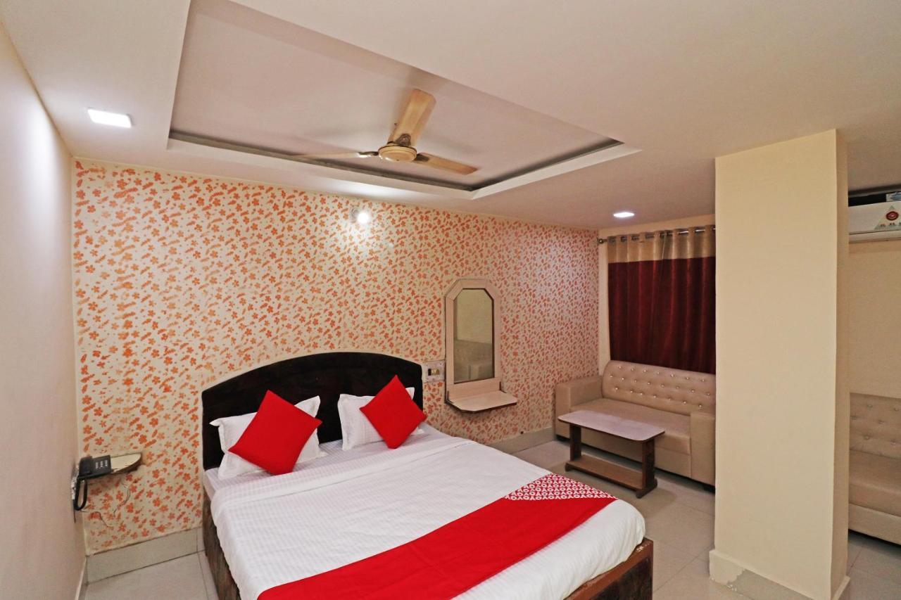 โอโย 39838 ริเวอร์ไซด์ Hotel บิลาสปูร์ ภายนอก รูปภาพ